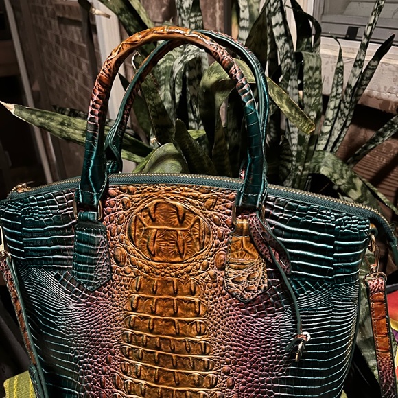 Red and Black Tote Bags with Textured Surface - Picture 11 of 16